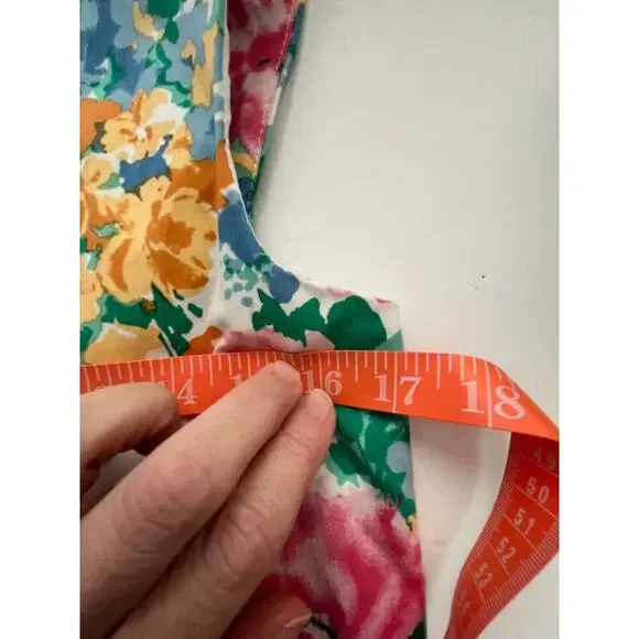 Ann Klein Medium Dress Floral Cotton V Neck Floral Tea Length Cottage Whimsy - Picture 11 of 15